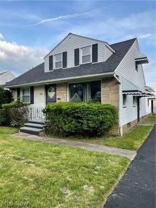 18306 Invermere Ave, Cleveland, OH, 44122