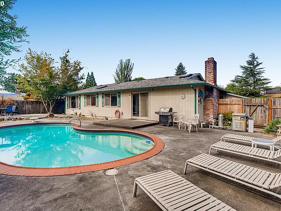 4th image of 12801 NE 13th Ave