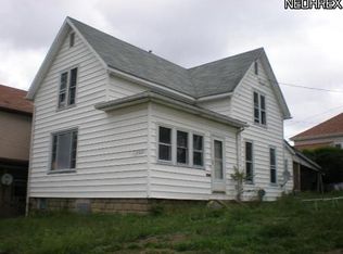 302 N 3rd St, Dennison, OH 44621