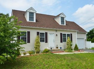 4 Naismith St, Springfield, MA 01104