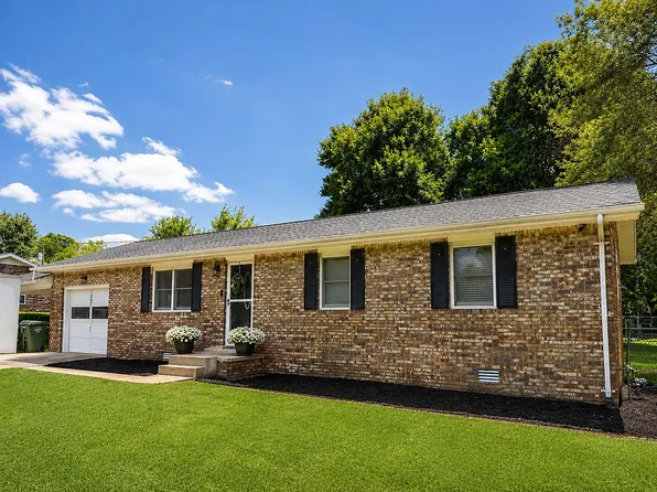 1097 Pepper Dr, Madisonville, KY 42431