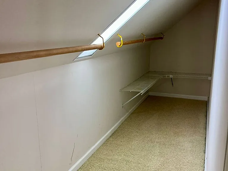 1302 Honeywood Pl — Photo 18