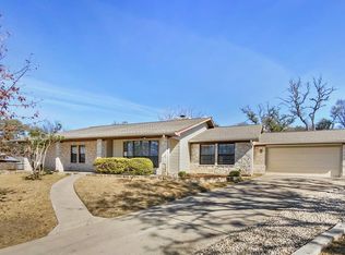 2102 Westridge Cir, Kerrville, TX 78028