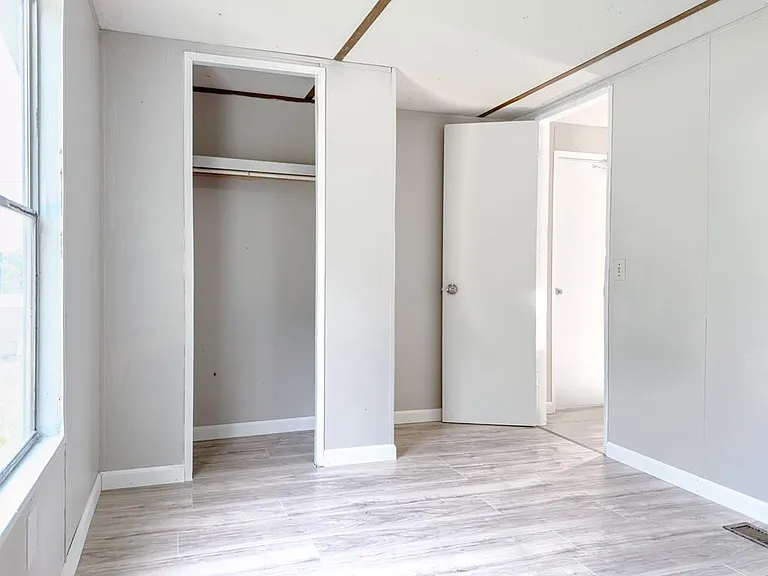 1099 Norton Bridge Rd — Photo 11