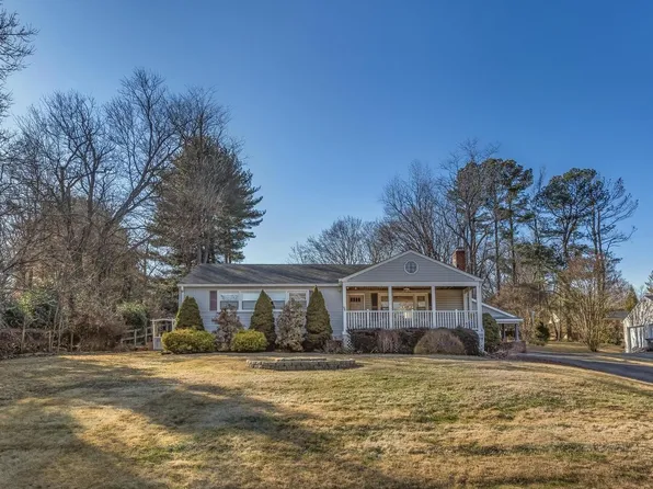 762 Ellsworth Ave, Great Falls, VA 22066