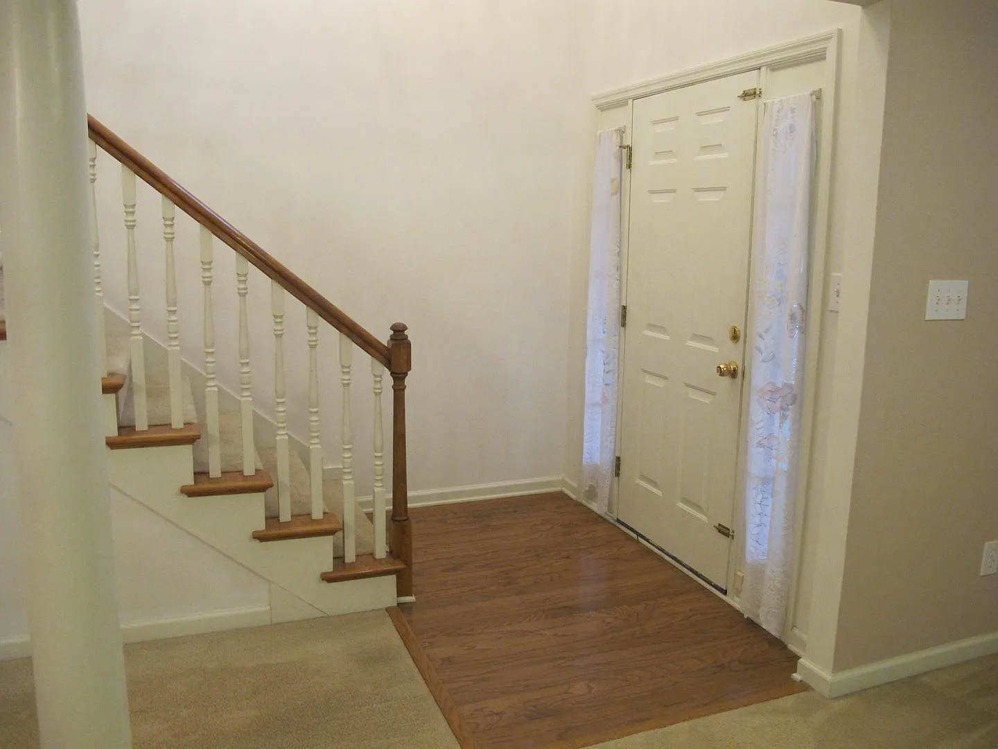 Spacious home Corner Lot, Walk to Stallings Island School — Photo 3