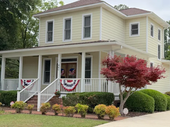 207 Hopkins Ave, Spring Hope, NC 27882