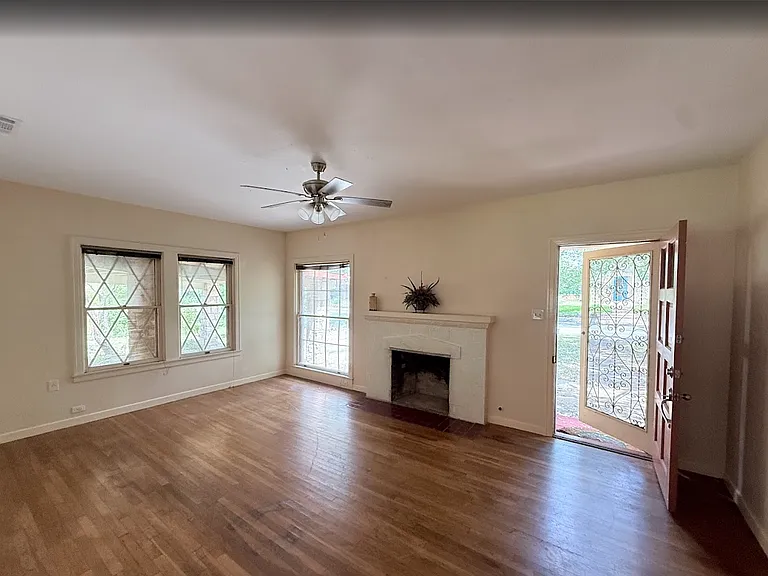 244 W Hermosa Dr — Photo 2