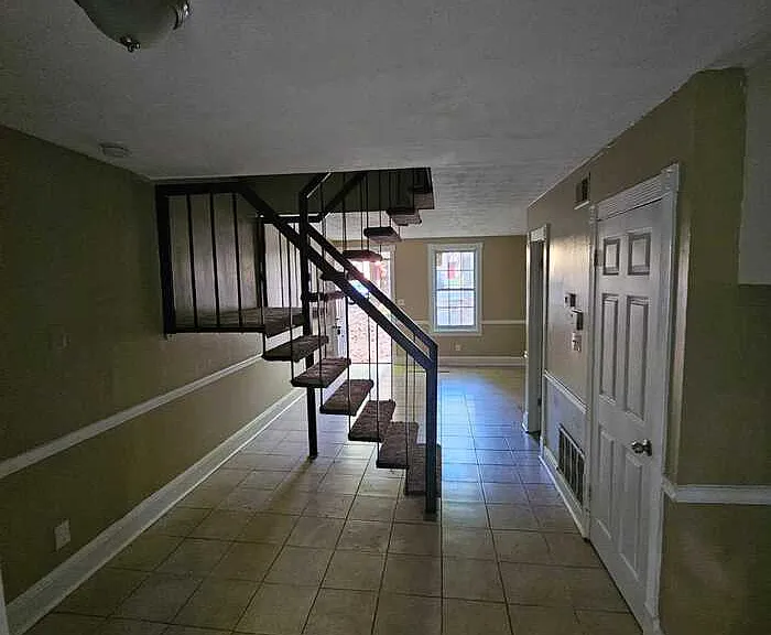 1176 Forest Vale Way #3 — Photo 6