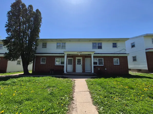 Miriam Dr 237, 237 Miriam Dr APT B, Waterloo, IA 50702