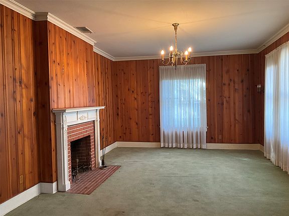 3rd image of 1303 W 3rd Ave