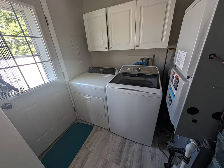 1107 Cleveland Rd W — Photo 11