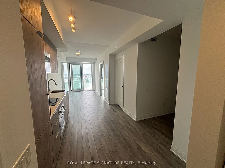 15 Skyridge Dr #2003 — Photo 4