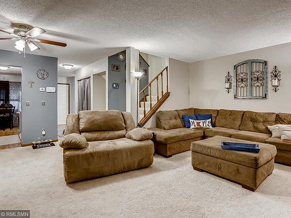 4th image of 224 Bridlewood Dr