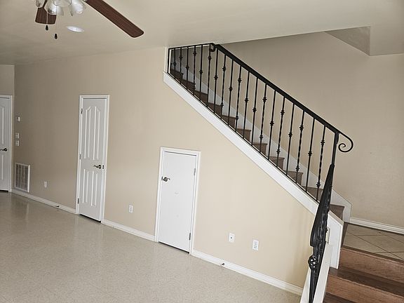 4th image of 804 N Taylor Rd APT 34