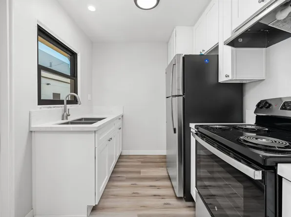 Hillcrest Great Renovated One Bedroom Apartment., 1827 University Ave, San Diego, CA 92103