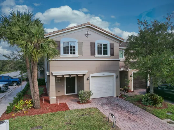2253 SW Portsmouth Lane, Port St Lucie, FL 34953