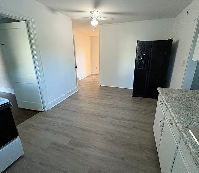 37 Holmes Dr — Photo 8