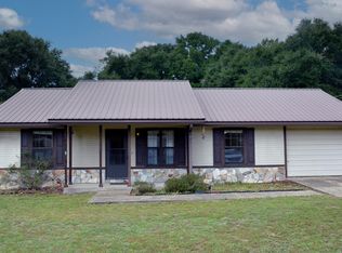 5940 Meadow Ln N, Crestview, FL 32539