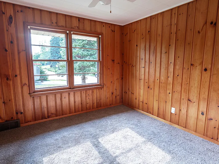 2241 Oxford St N #1 — Photo 7