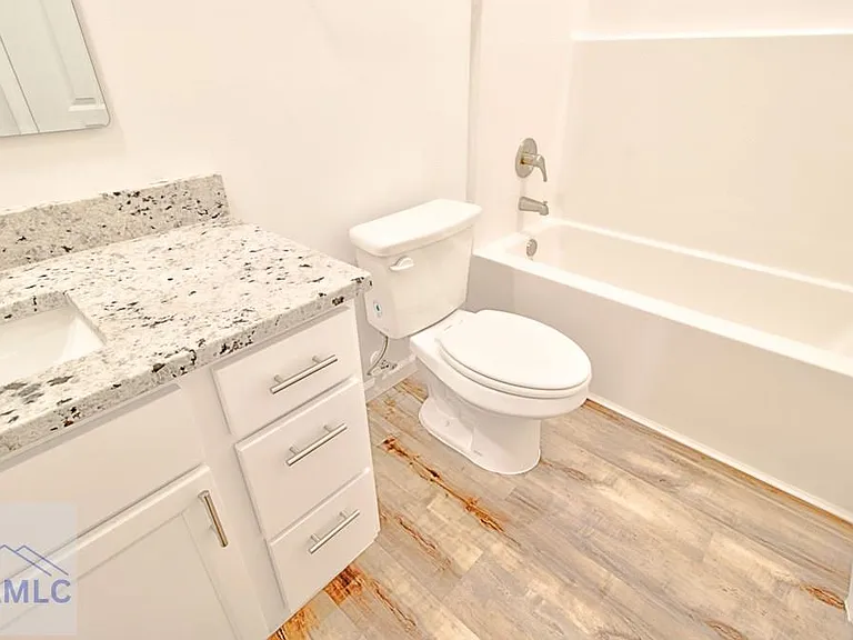 89 Horse Creek Rd NE #B — Photo 18