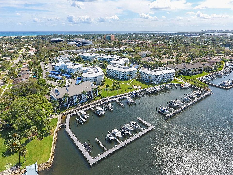 1st image of 1033 Bay Colony Dr S