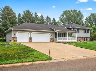 9160 Hillside Trl S, Cottage Grove, MN 55016