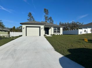 328 Eucalyptus Rd, Lake Wales, FL 33898