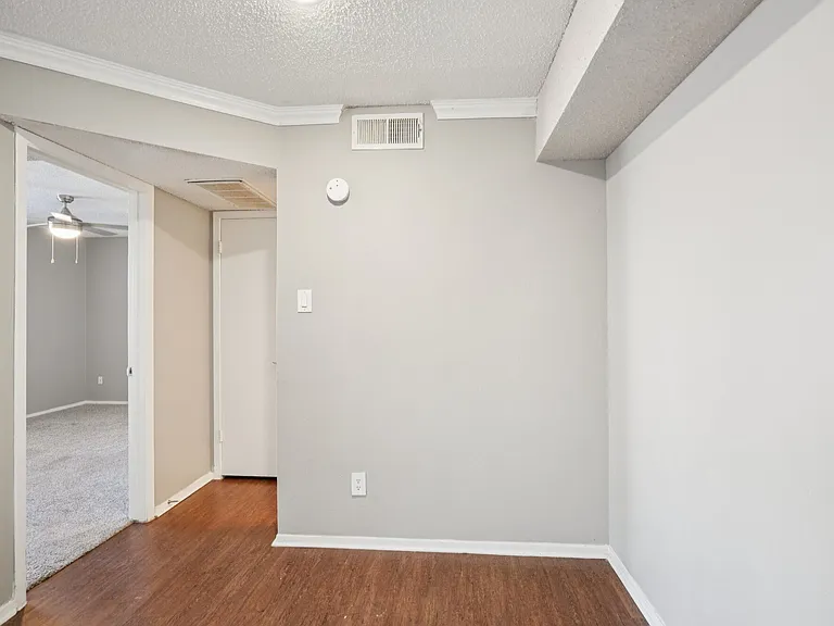 5644 Riverwalk Dr — Photo 72