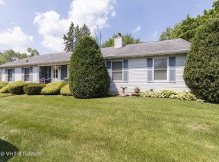 1357 Ivy Ln, Crystal Lake, IL 60014