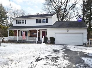 31 Jones Rd, Saratoga Springs, NY 12866