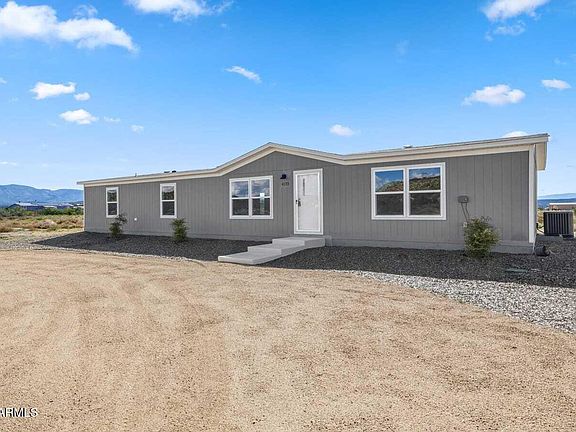 2nd image of 4123 E Dahlia Avenue