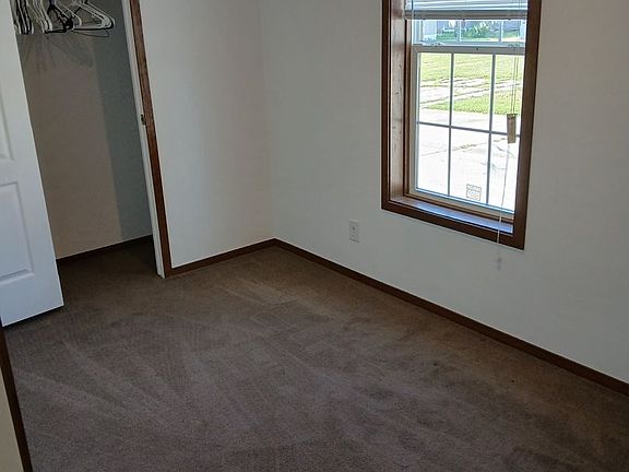 3rd image of 1220 E 2nd St #37
