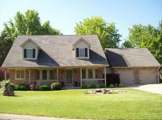 1510 Hunters Cir, Sedalia, MO 65301