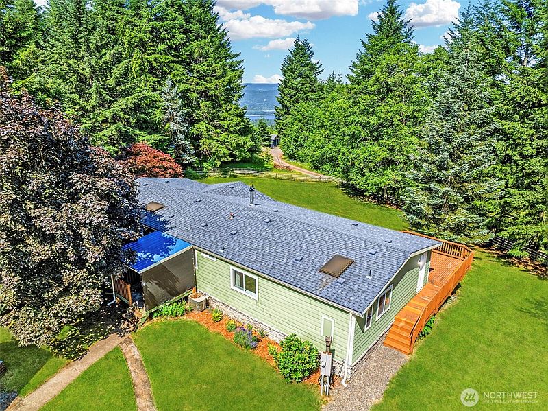 2nd image of 210 Webster Lane