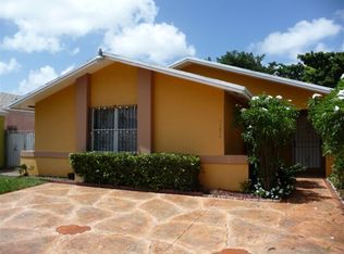 11877 SW 209th Ter, Miami, FL 33177