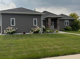 5480 Jackson St, Grand Forks, ND 58201