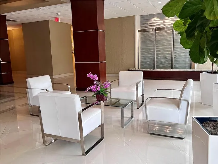 4250 Galt Ocean Dr #7K — Photo 12