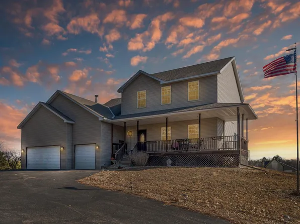 22571 Typo Creek Dr NE, Stacy, MN 55079