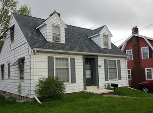 2637 Mount Vernon Rd SE, Cedar Rapids, IA 52403