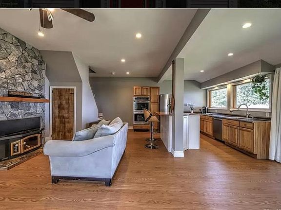 fireplace - TV bracket included