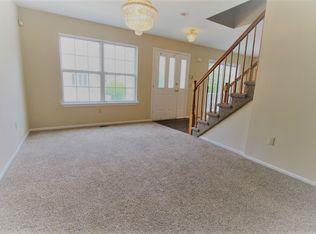 323 Bowler Ct, Piscataway, NJ 08854