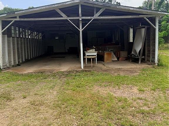 4th image of 81 Agate Rd