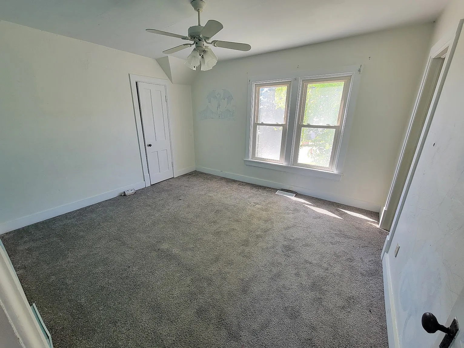 3 bed, 1456 sqft, $1,895 — Photo 4