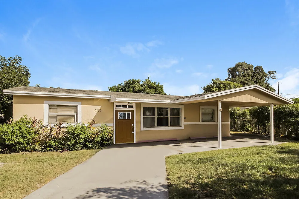 5 bed, 2.0 bath, 1571 sqft, $3,450 — Photo 1