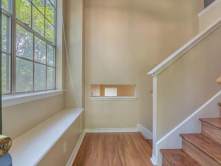 7 Newberry Trail Ct — Photo 8