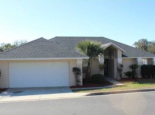 601 Huron Pl, Mount Dora, FL 32757
