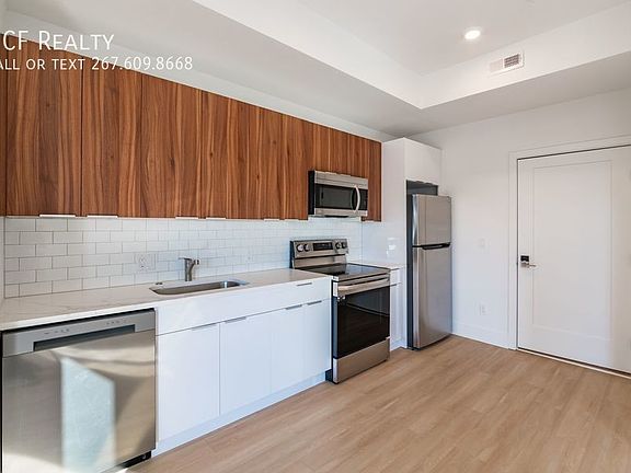4th image of 4200 Lancaster Ave #205