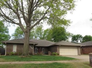 3809 Jim Robison Dr, Edmond, OK 73013