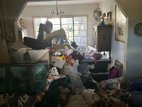 4th image of 126 Mountain View Ave